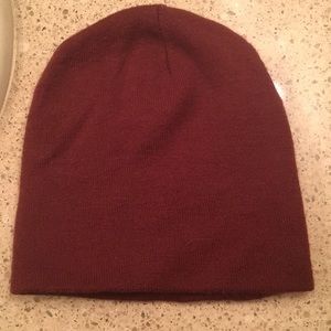 Maroon beanie
